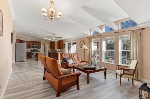 1992 Warmlands Ave, Vista CA  92084-3332 exterior