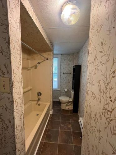 1320 Washington St, Easton PA  18042-4731 exterior