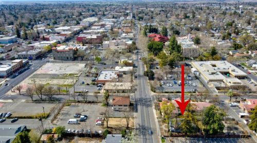 913 Court St, Woodland CA  95695-3520 exterior