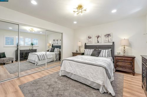 1177 Coad Ct, West Pittsburg CA  94565-6204 exterior