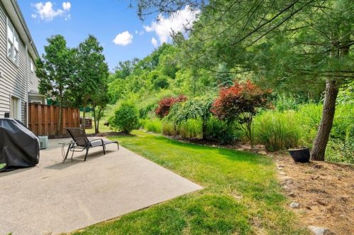 7082 Clubview Dr, Bridgeville PA  15017-1097 exterior