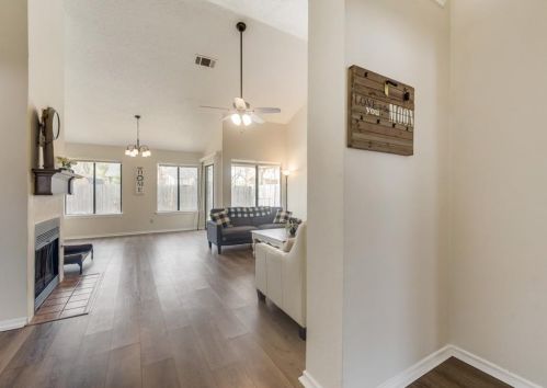 1147 Prospect Dr, Lewisville TX  75028-2549 exterior
