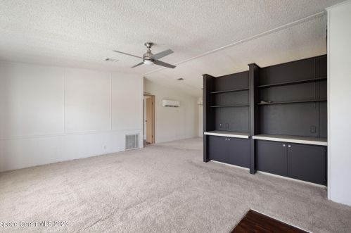3836 13th St, Sebastian, FL 32976-2833