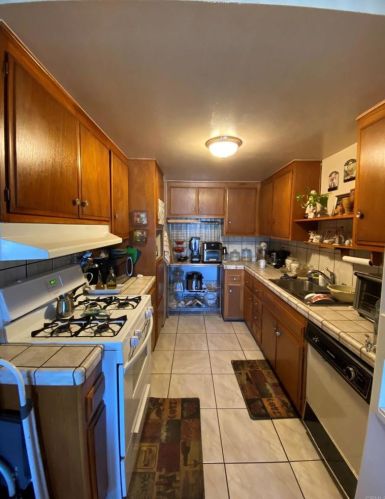 566 Chambers St, El Cajon, CA 92020-3240