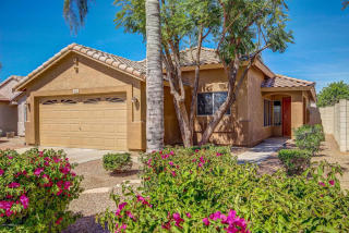692 Cantebria Dr, Gilbert, AZ 85296-3538