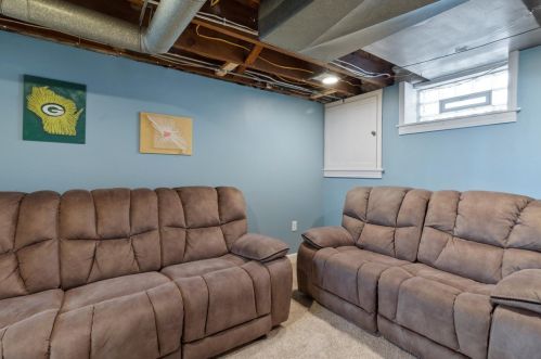 3213 42, Milwaukee WI 53216-3516 exterior