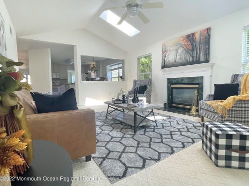 58 Ivy Hill Rd, Lakewood NJ  08701-5772 exterior