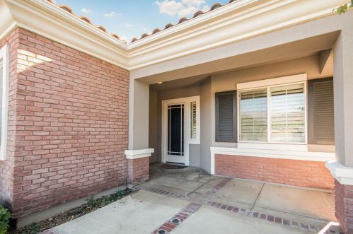 923 Monarch Ct, Beaumont, CA 92223-8571