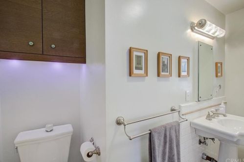 1905 Verdugo Rd, Glendale CA  91208-2605 exterior