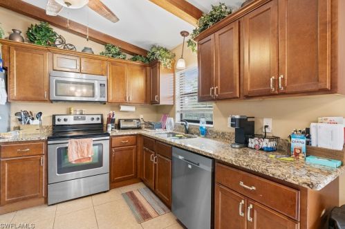 3302 6th Ave, Cape Coral FL  33914-5397 exterior