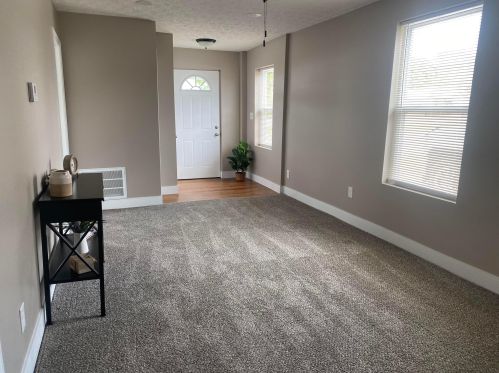 621 Delaware St, Washington Ch OH  43160-1547 exterior