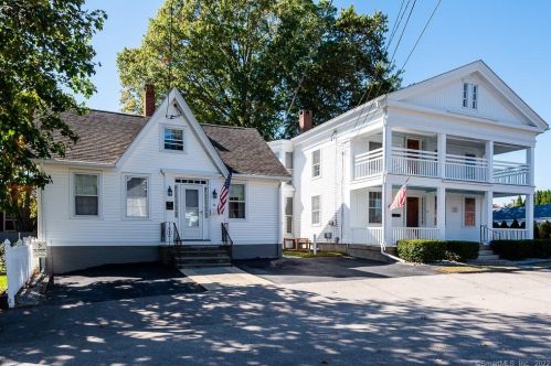 8 Church St, Stonington, CT 06378-1345