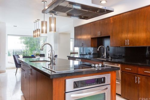 3041 Riverside Ter, Chino CA  91710-2965 exterior