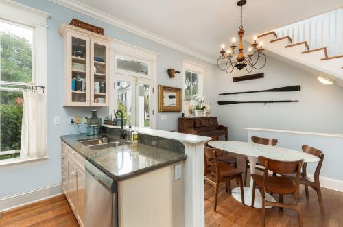 75 Sowell St, Mount Pleasant SC  29464-2660 exterior