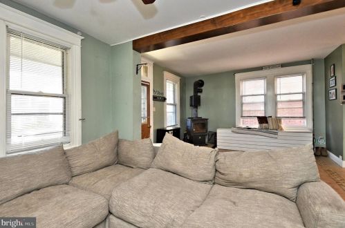 1424 Juniper St, Norristown PA 19401-3224 exterior