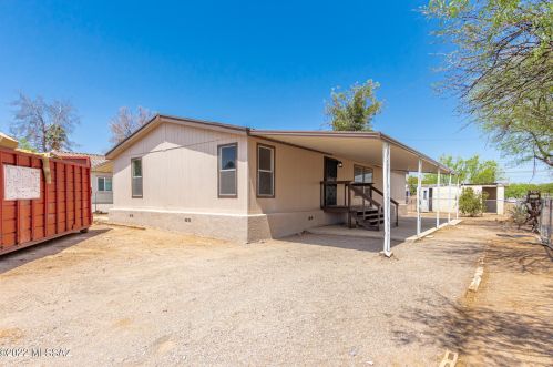2542 Roadrunner Rd, Tucson, AZ 85746-3846