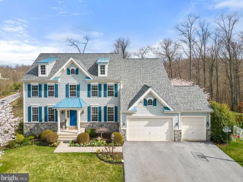 15 Lackawanna Ln, Falling Waters WV  25419-9402 exterior