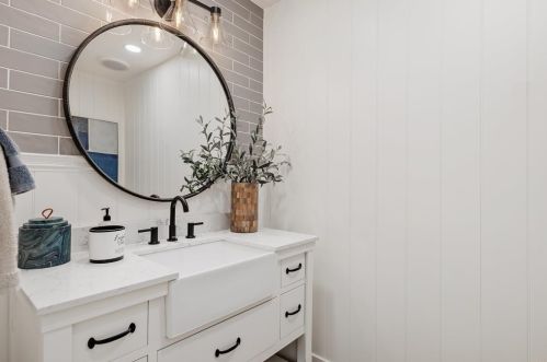 1961 Misty Cir, Encinitas CA  92024-3139 exterior