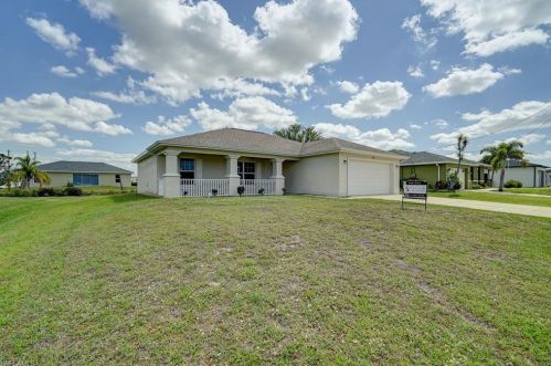 305 25th Ave, Cape Coral FL  33993-7577 exterior