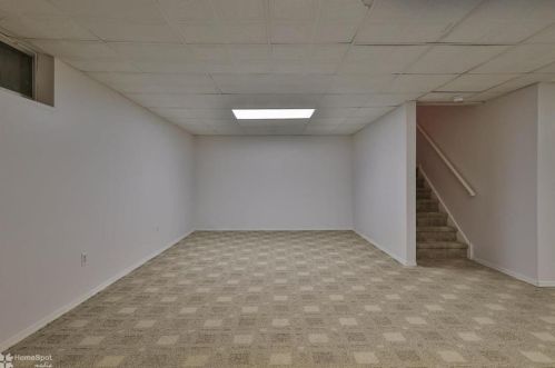 8149 Cross Creek Cir, Breinigsville PA  18031-1330 exterior