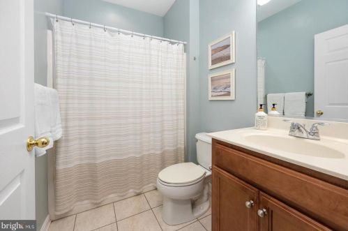 11476 Sand Cove Rd, Selbyville DE  19975-3730 exterior