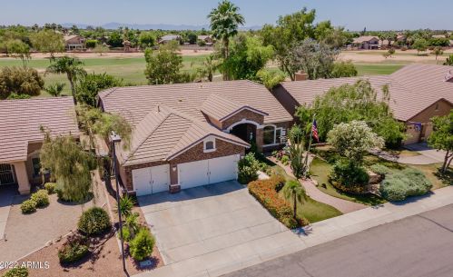 1064 Palomino Creek Dr, Gilbert, AZ 85296-3722
