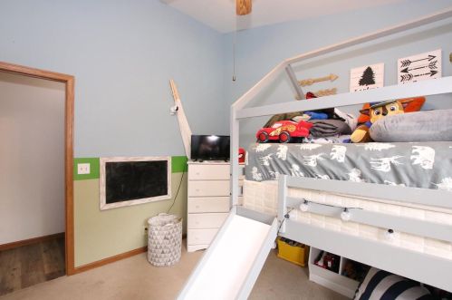 473 Pine Tree Dr, Fond Du Lac WI  54935-5474 exterior