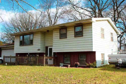 8509 Morse Pl, Crown Point, IN 46307-9634