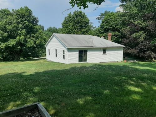 242 Kusch Rd, Scenery Hill, PA 15360-1012
