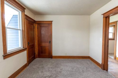 527 Elizabeth St, Mishicot WI  54228-6008 exterior