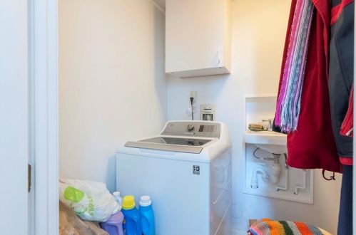 4 Morning Way, Cumberland RI  02864-6549 exterior