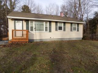 11 Manchester Ave, Derry NH  03038-1929 exterior
