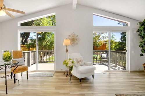 142 M St, Rio Linda CA  95673-2135 exterior