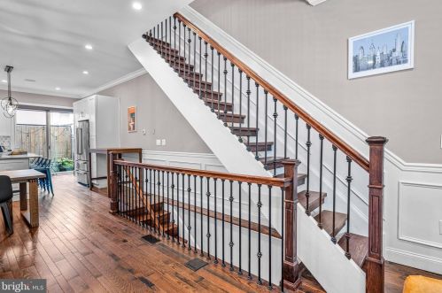 854 Front St, Philadelphia, PA 19147-4341