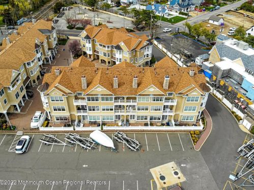 203 Riv Mist Way, Brielle NJ 08730-1465 exterior