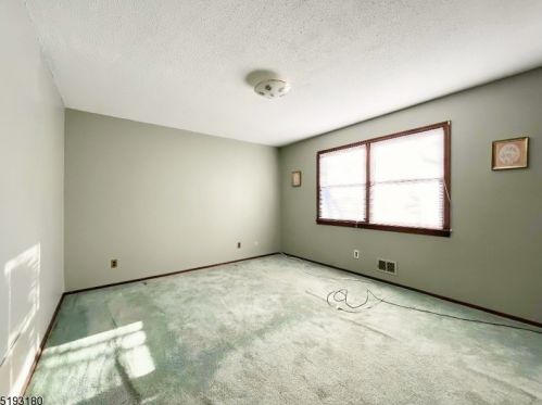 523 Hidden Holw, Scotch Plains NJ  07076-2027 exterior