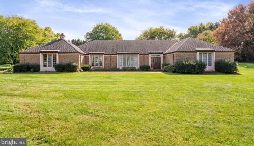4801 Executive Dr, Gainesville, VA 20155-1305