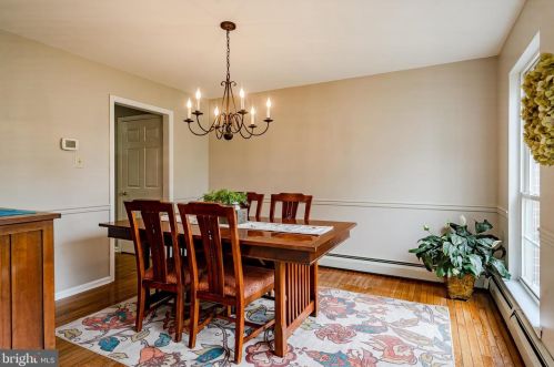 1048 Ryans Run, Boothwyn PA  19060-4411 exterior