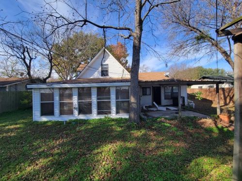 2015 Elizabeth St, Kaufman, TX 75142-3305