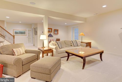 20500 Stone Fox Ct, Leesburg VA 20175-7223 exterior