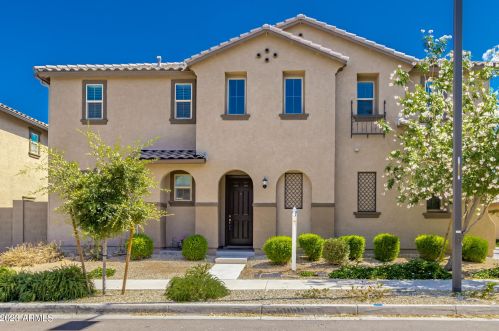 16671 Jenan Dr, Sun City, AZ 85388