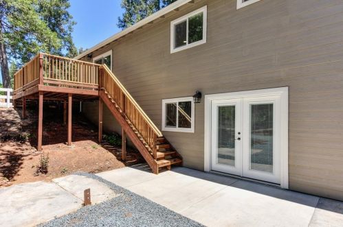 11303 Butler Rd, Grass Valley CA  95945-6918 exterior