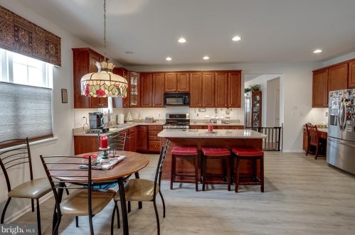 7 Osprey Ln, West Deptford NJ  08086-1809 exterior