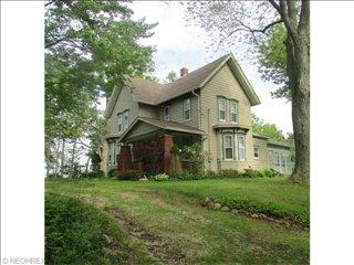 8857 Edison St, Fairhope, OH 44641-8330