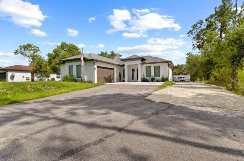 3482 72nd Ave, Naples, FL 34120-2738