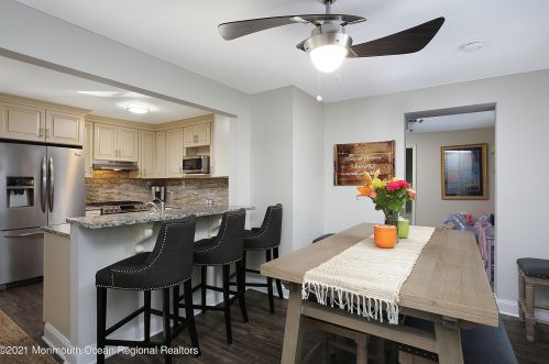 458 Center Ave, Middletown NJ  07748-5369 exterior