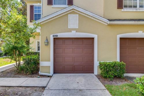1821 Sunset Palm Dr, Apopka, FL 32712-8195