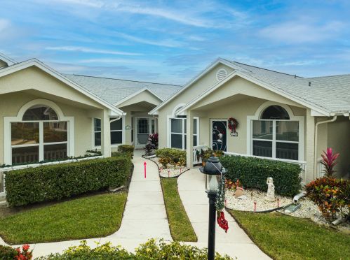 1182 Lombardy Dr, Fort Pierce, FL 34986-2184