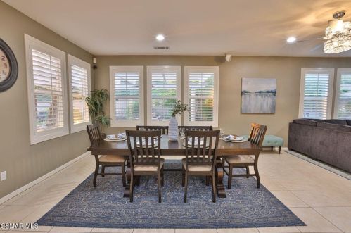 5391 Evening Sky Dr, Simi Valley CA  93063-5744 exterior