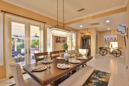5391 Evening Sky Dr, Simi Valley CA  93063-5744 exterior